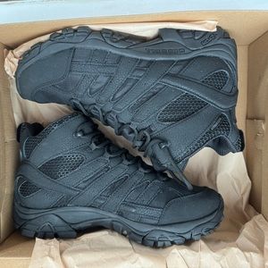 Merrell Moab Mid-Black-Size 9.5